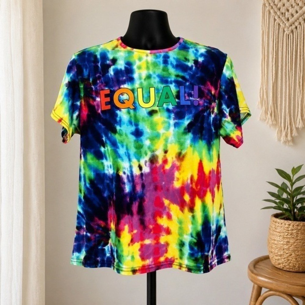 PrettyLittleThing‎ EQUAL Pride Tie Dye Oversized Graphic Tee NWT Womens 4 Unisex